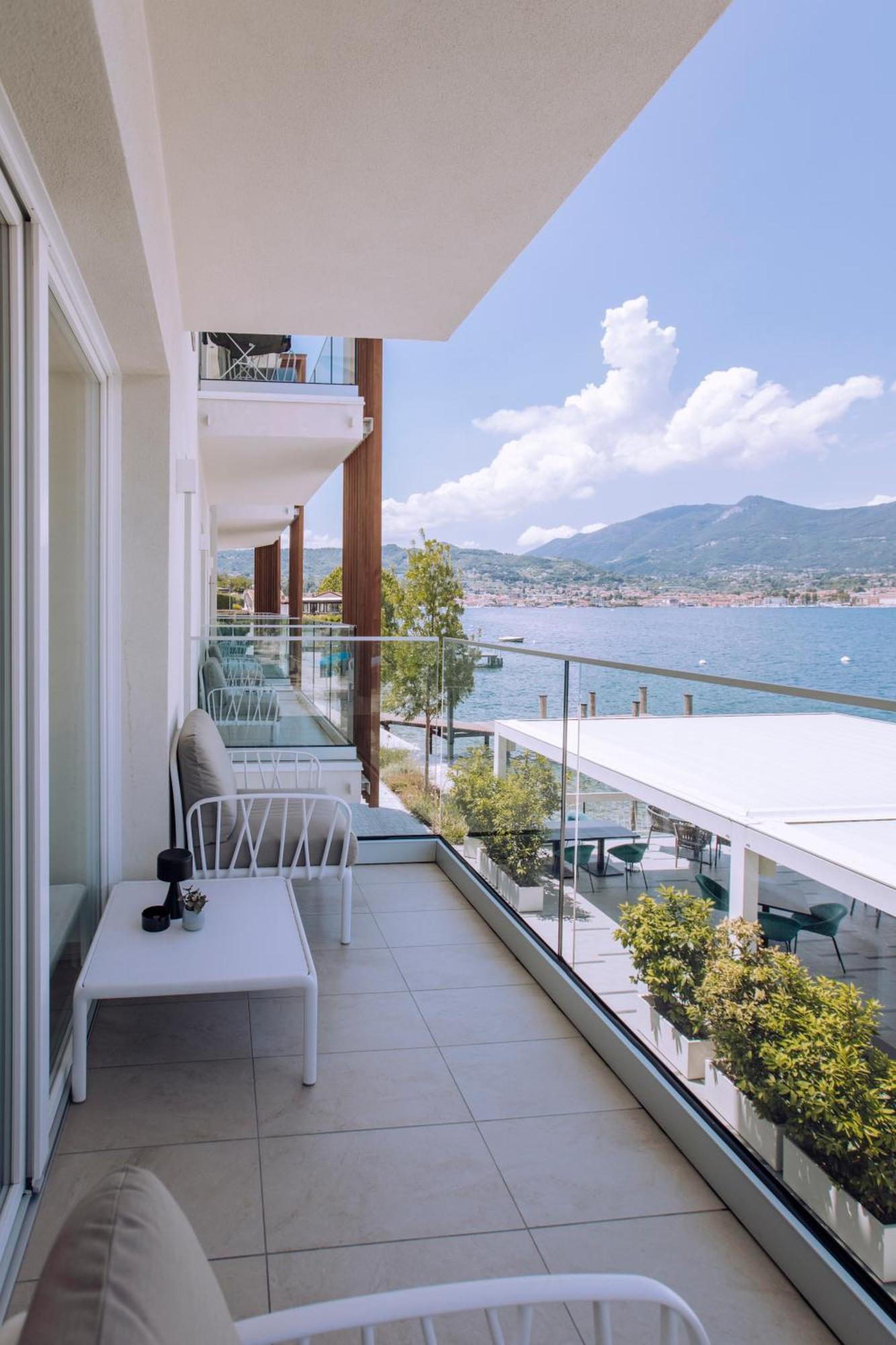 Ah Porticcioli Boutique Apartments 산펠리체델바나코 외부 사진