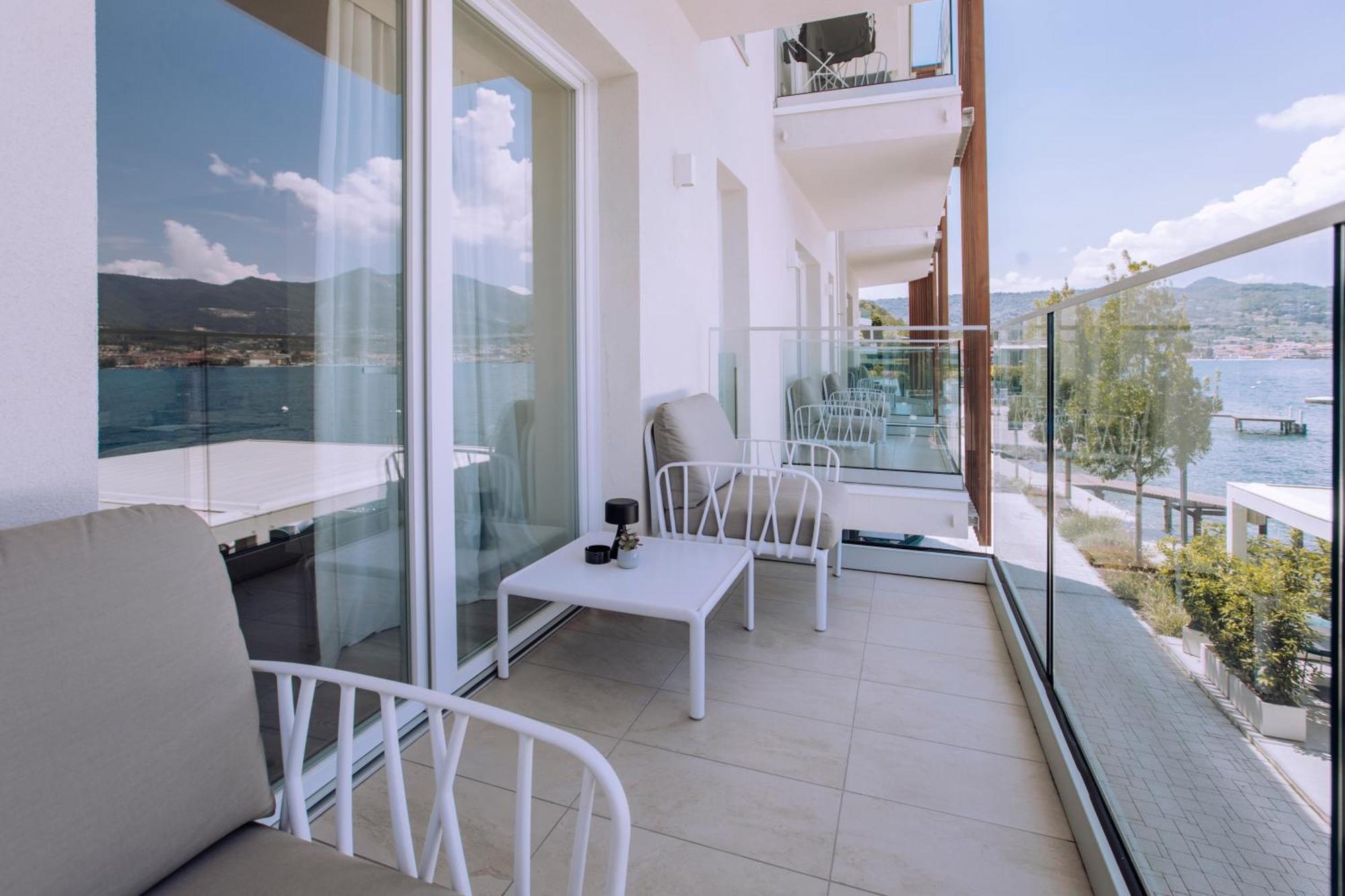 Ah Porticcioli Boutique Apartments 산펠리체델바나코 외부 사진
