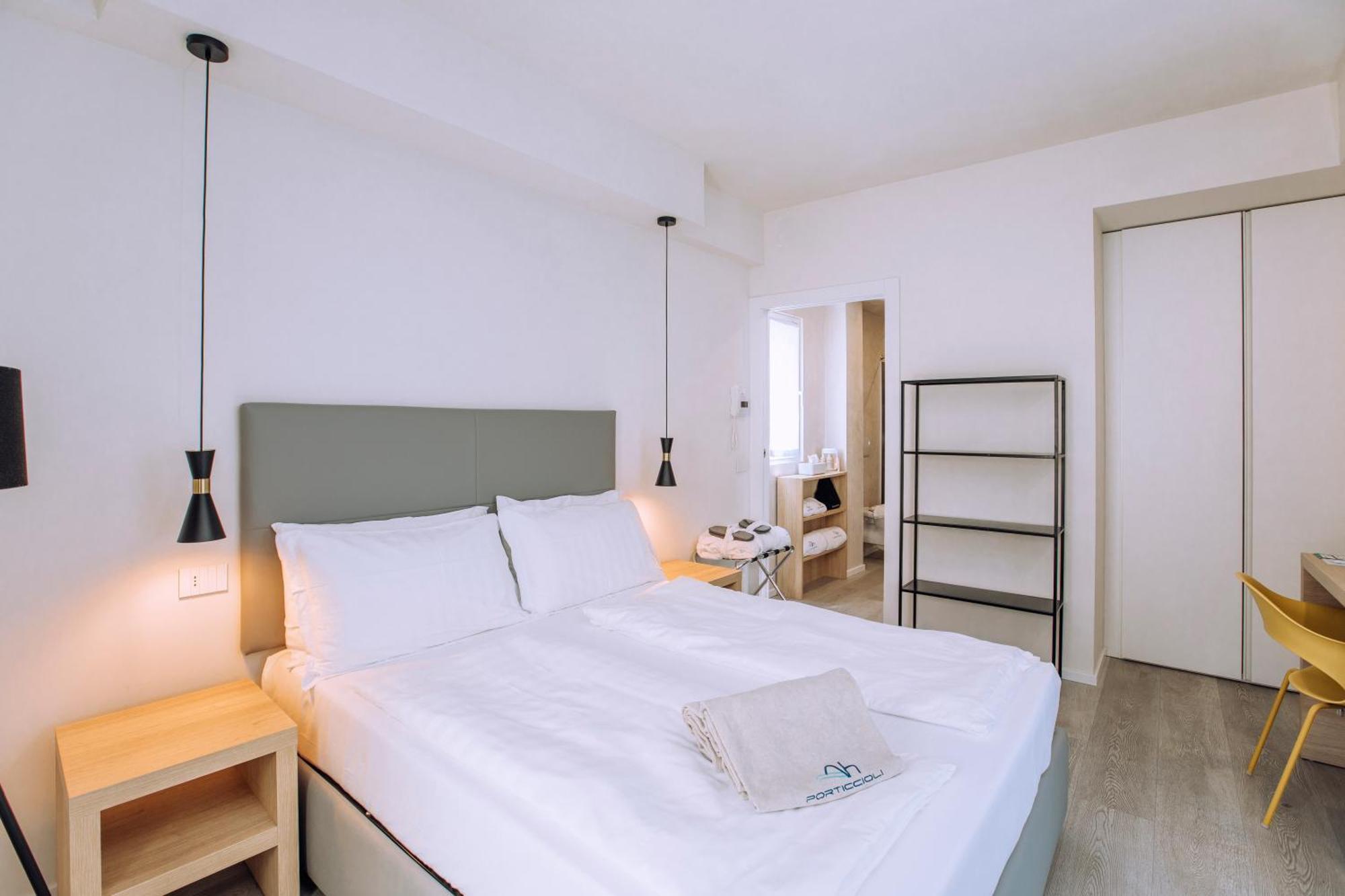 Ah Porticcioli Boutique Apartments 산펠리체델바나코 외부 사진