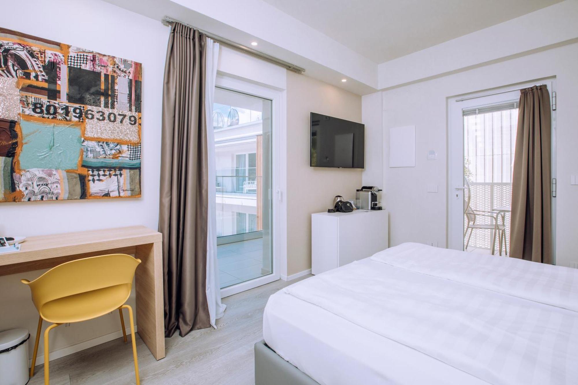 Ah Porticcioli Boutique Apartments 산펠리체델바나코 외부 사진